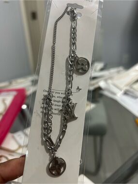 Silver-tone Pendant Charm bracelet